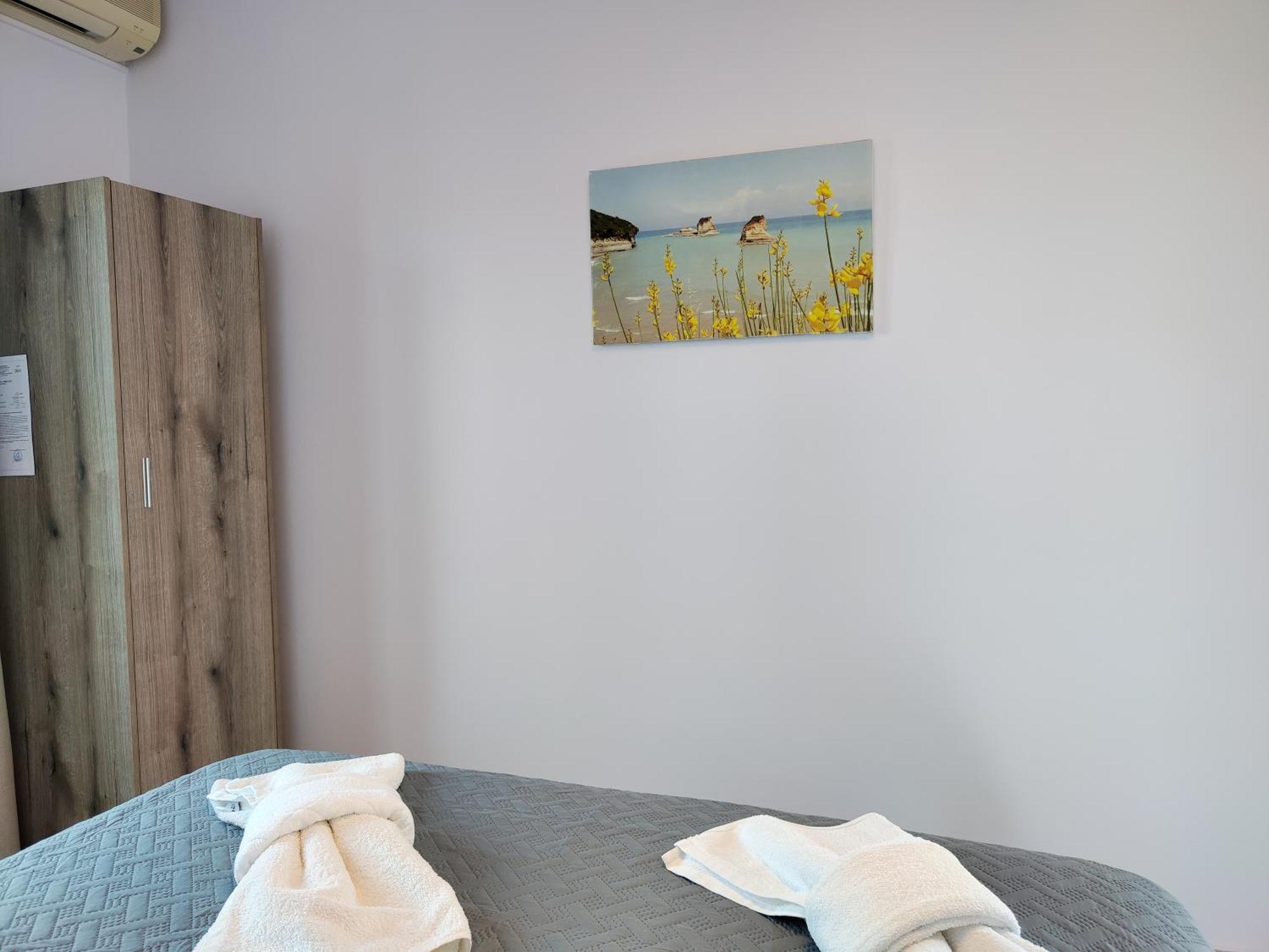 Kapases Studios & Apartments Peroulades  Екстериор снимка